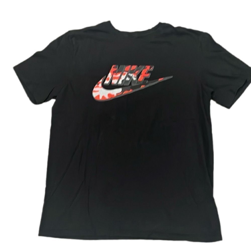 Nike Men’s The Nike Tee on black with red camo swoosh - large
